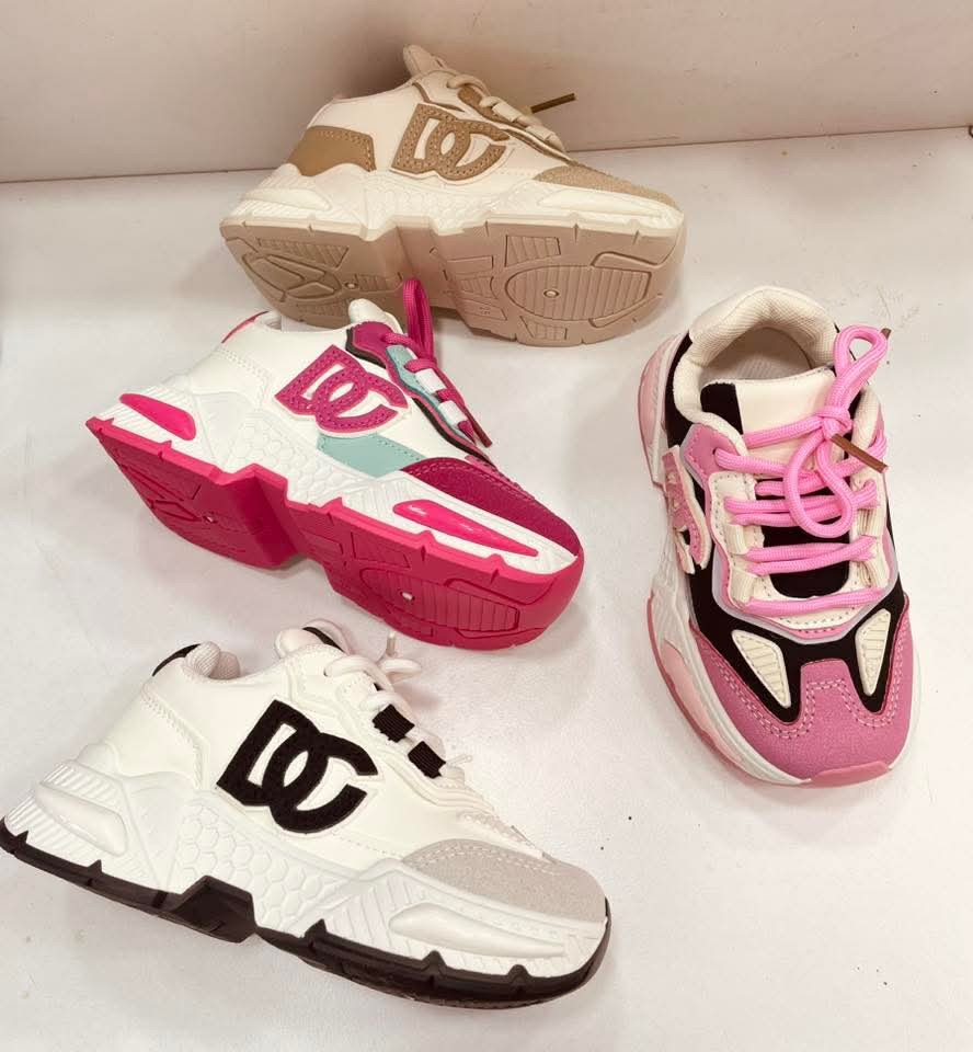 Baskets 👟 Importation élégantes😍 pour enfants au style urbain