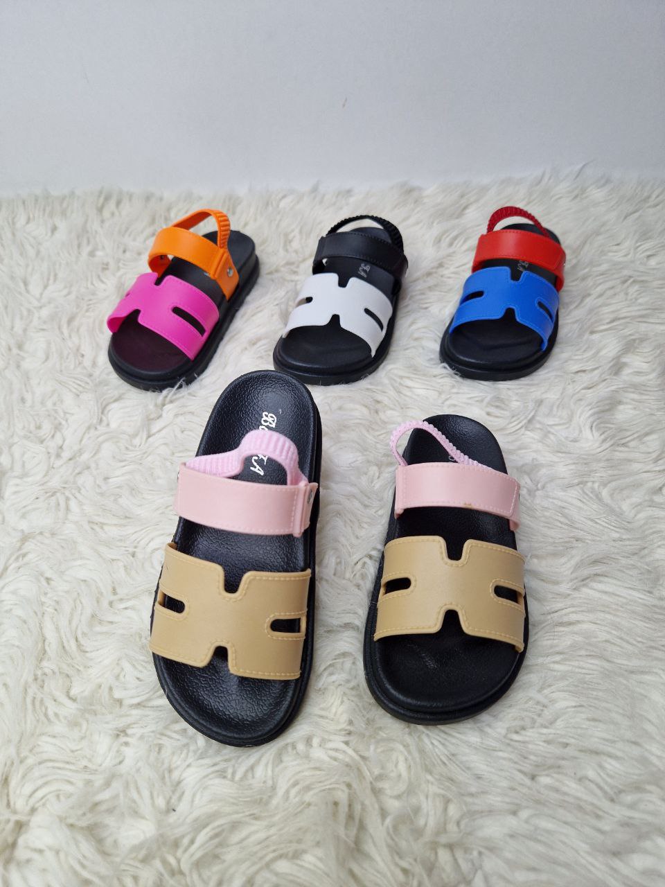 Sandales colorées – Confort et style à chaque pas